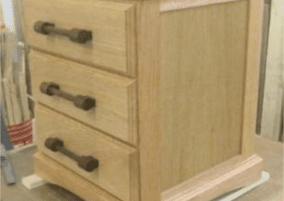 wooden-side-table-bedroom-furniture