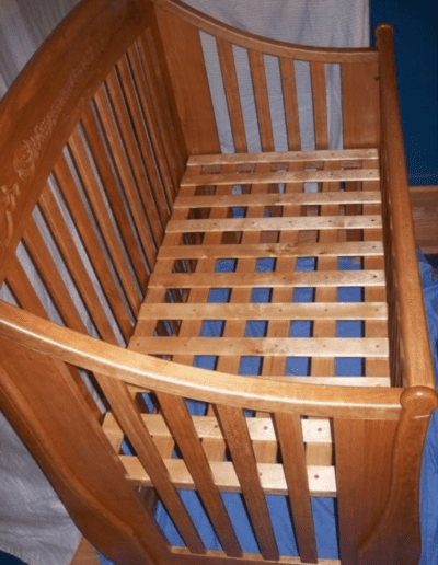 lattice bottom crib